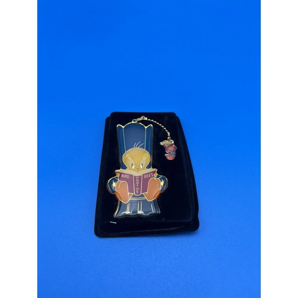 NIB Retro Rare Tweety Bird Charm Bookmark - Warner Brothers Store